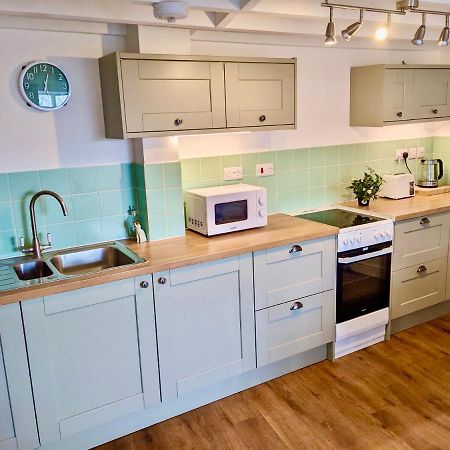 2 Stable Cottage, Llanbethery Llancarfan 외부 사진