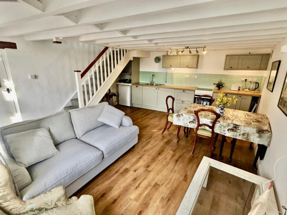 2 Stable Cottage, Llanbethery Llancarfan 외부 사진
