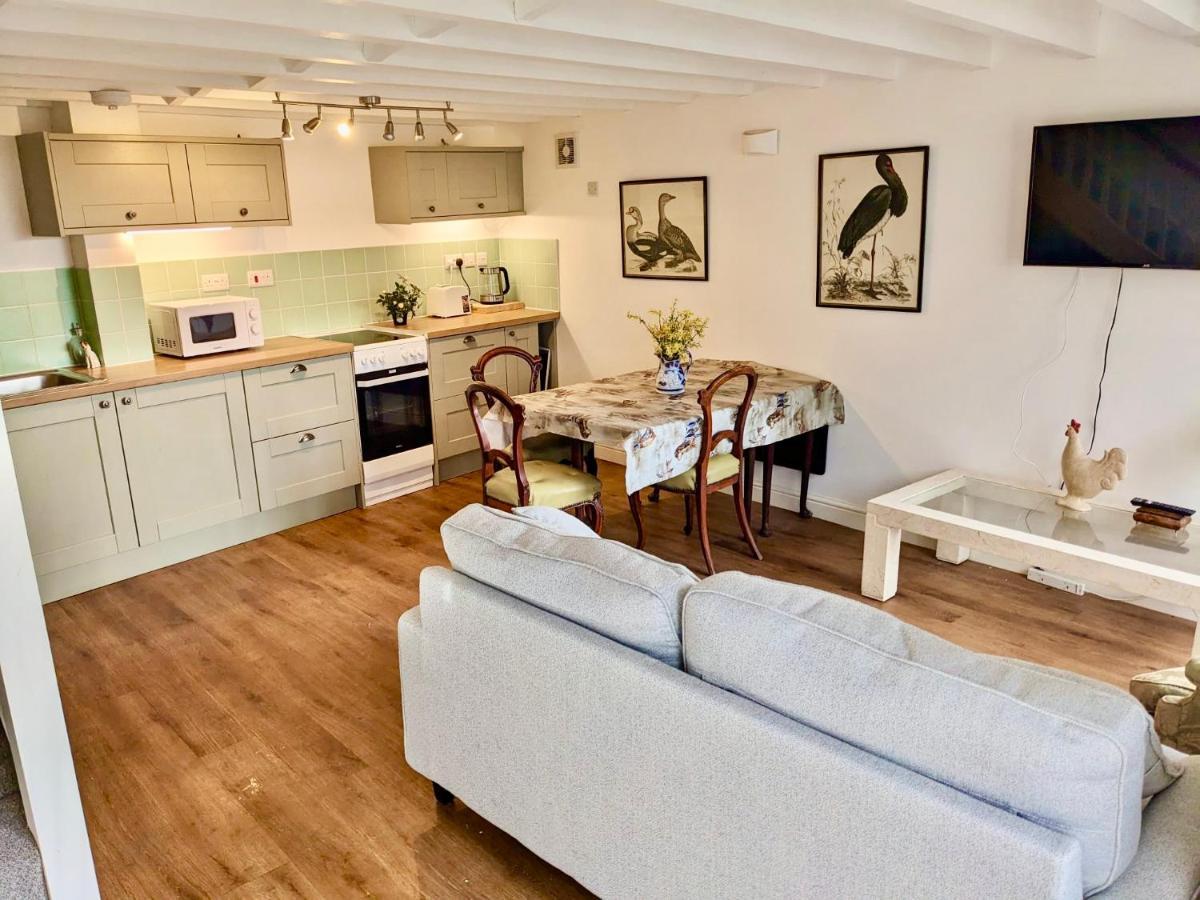 2 Stable Cottage, Llanbethery Llancarfan 외부 사진